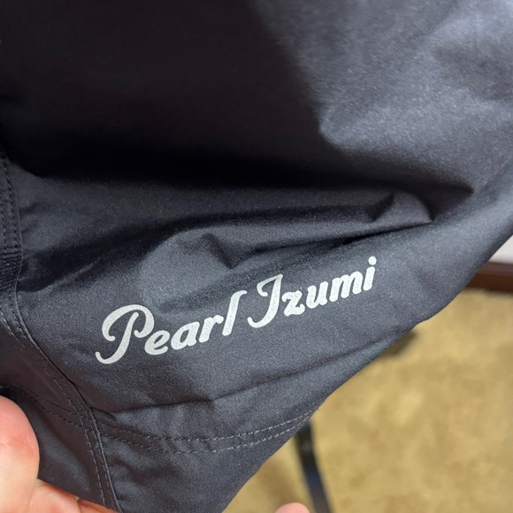 Pearl Izumi Select Women's Utility Convertible Jacket in Black Size Medium - Picture 6 of 13